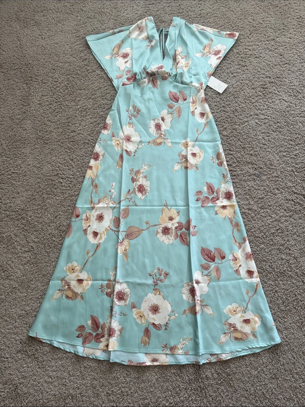 D167 NWT A New Day Empire Waist Flutter Sleeve Satin Maxi Dress - Size: Small